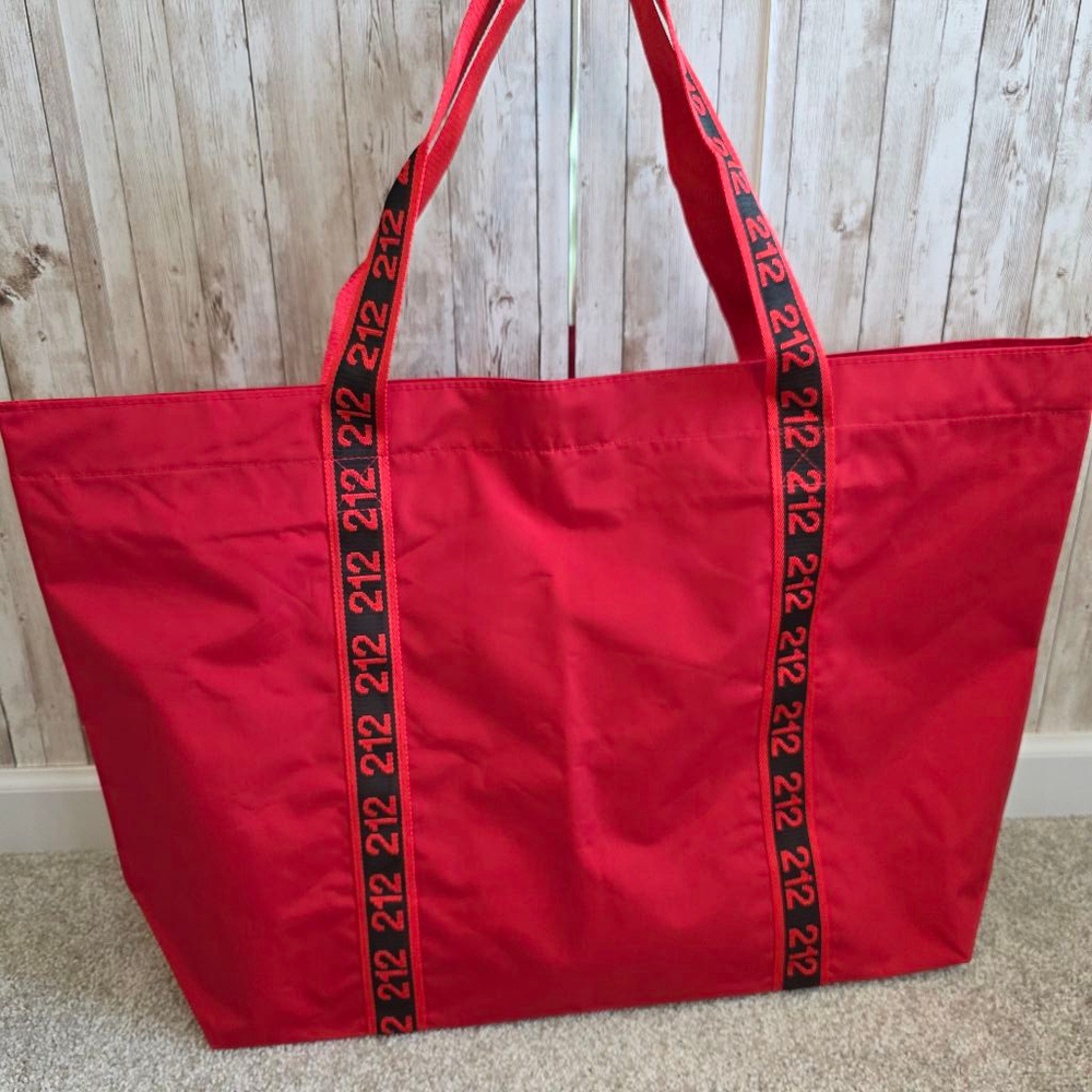 Women's Carolina Herrera large beach, travel Tote Bag Red - Picture 4 of 8